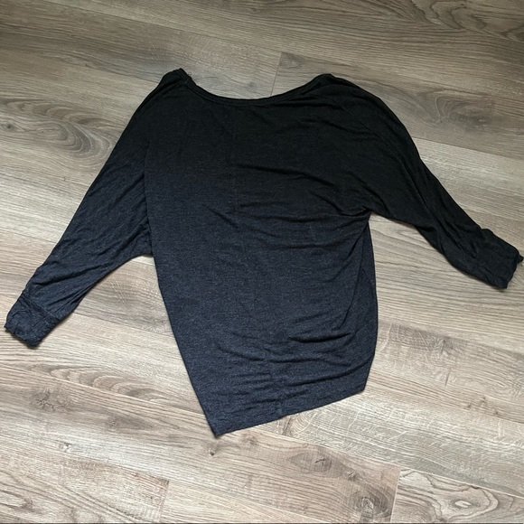 [🌟2 for $20 🌟] Anthropologie Bordeaux Dark Grey Long Sleeve Tee. Women XS. - Picture 6 of 7